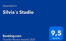 Silvia'S Studio